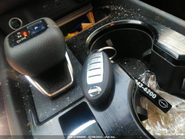 5N1AT3BB0MC844633 Nissan ROGUE SV