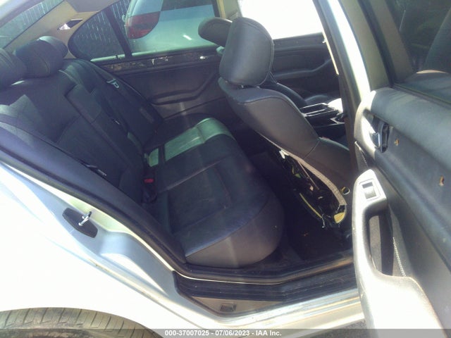 2003 BMW 3 SERIES 325I VIN: WBAET37493NJ38955