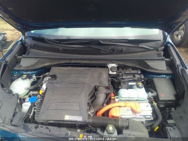 KNDCB3LC7K5263106 KIA NIRO LX
