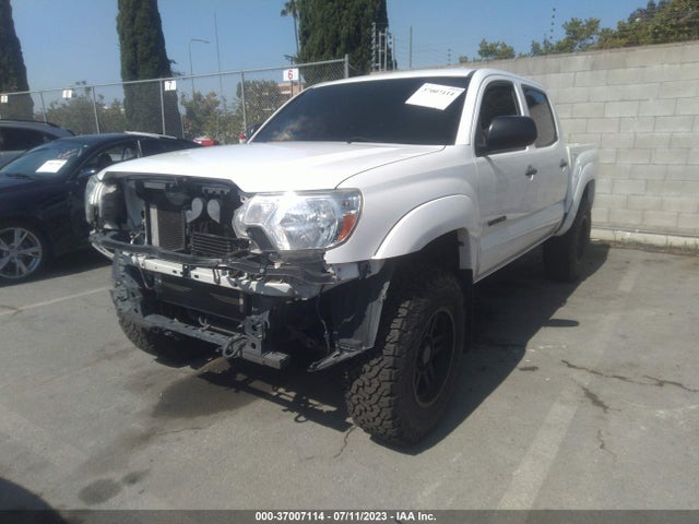 Toyota Tacoma Prerunner 2015 3TMJU4GN5FM176470 Image 2
