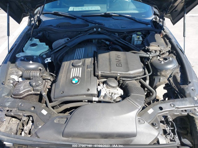2014 BMW Z4, VIN: WBALM7C59EE385812