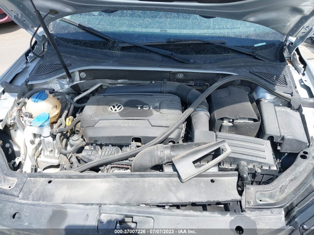 1VWAT7A3XGC055350 Volkswagen Passat 1.8t S