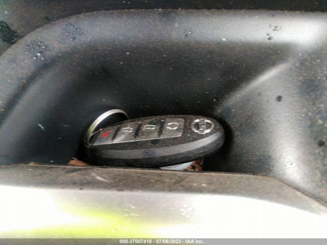 3N1CP5CU7KL518152 Nissan KICKS SR