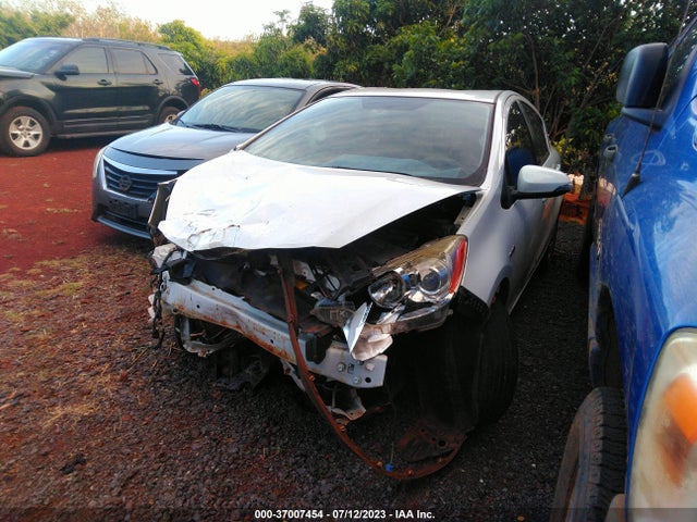 Toyota Prius C One/three/two/four 2014 JTDKDTB35E1571930 Image 2
