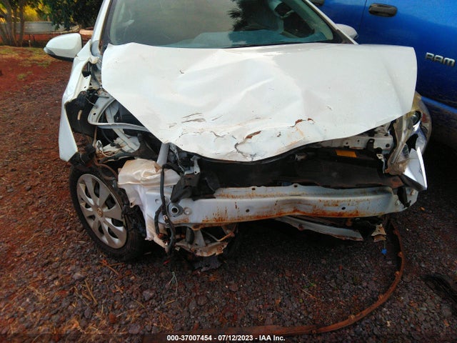 Toyota Prius C One/three/two/four 2014 JTDKDTB35E1571930 Image 13