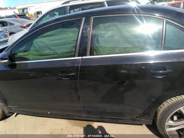 2017 VOLKSWAGEN JETTA 1.4T SE VIN: 3VWDB7AJ0HM200975