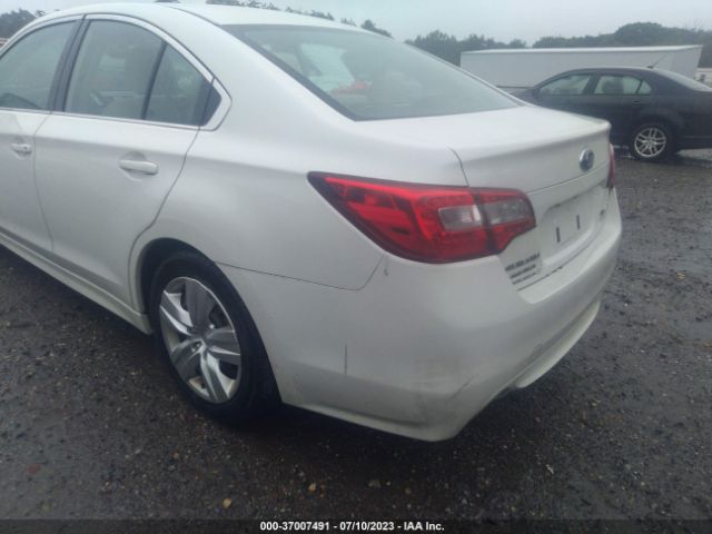 4S3BNAA68G3015079 Subaru Legacy 2.5i
