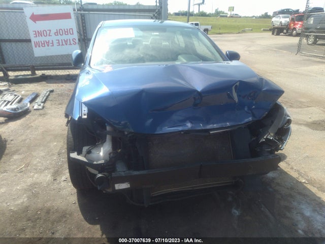 2018 HYUNDAI ELANTRA SEL VIN: 5NPD84LF5JH352853