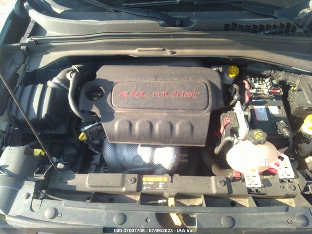 ZACCJBBBXJPJ36231 Jeep Renegade Latitude 4x4