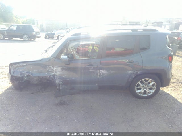 ZACCJBBBXJPJ36231 Jeep Renegade Latitude 4x4