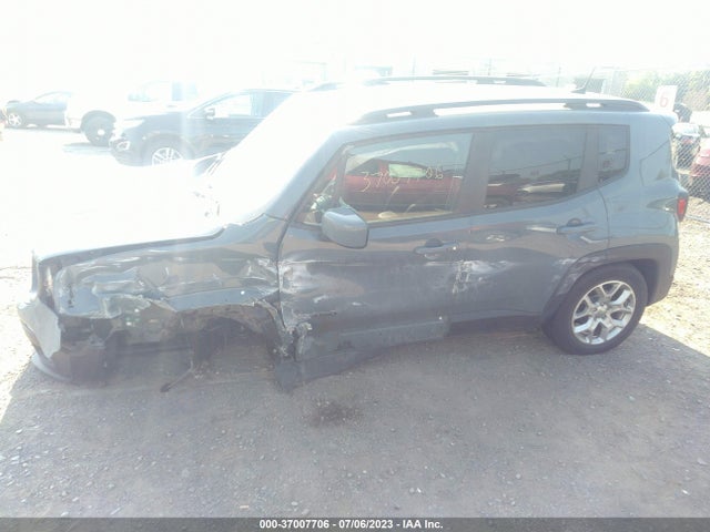 ZACCJBBBXJPJ36231 Jeep Renegade Latitude 4x4
