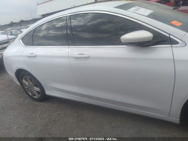 1C3CCCAB3FN501907 Chrysler 200 Limited