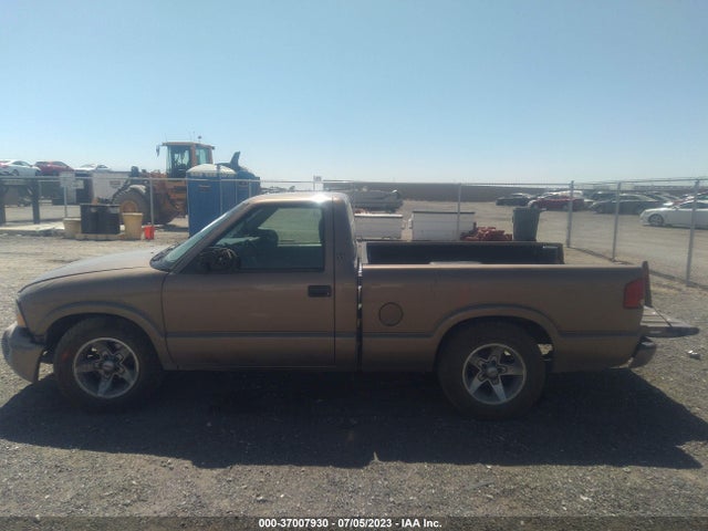 2003 GMC SONOMA SLS VIN: 1GTCS14H338101715