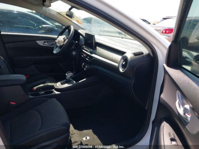 3KPF24AD9PE552367 KIA Forte Lxs