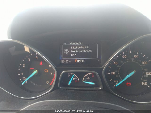 1FMCU9GD1JUC53882 Ford ESCAPE SE