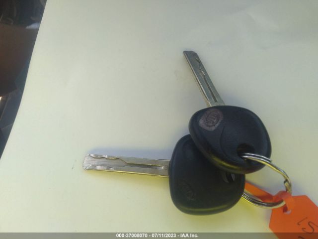 KNADM4A39F6511120 KIA RIO LX