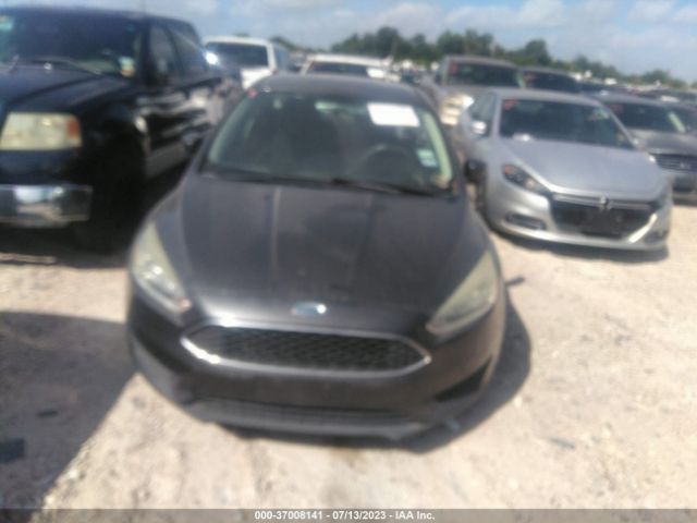 1FADP3K2XFL282125 Ford FOCUS SE