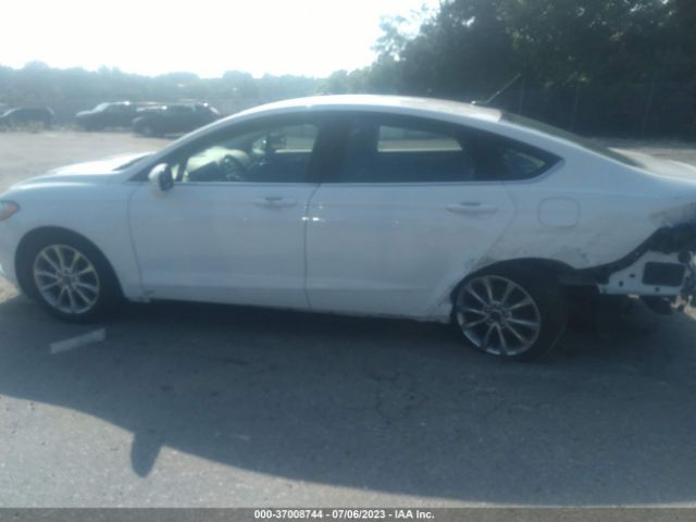 3FA6P0H79HR371747 Ford FUSION SE