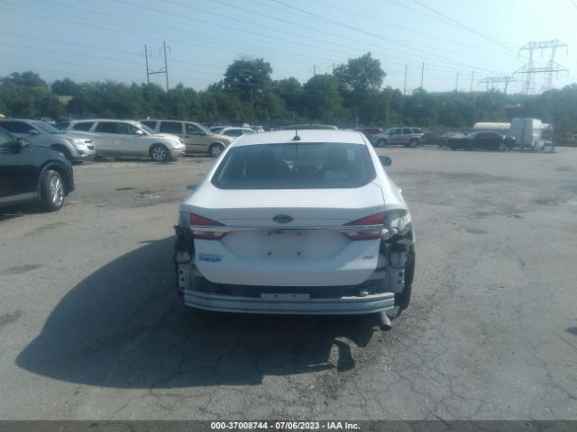 3FA6P0H79HR371747 Ford FUSION SE