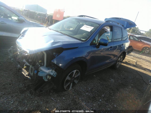 2017 SUBARU FORESTER PREMIUM VIN: JF2SJAGC9HH458078
