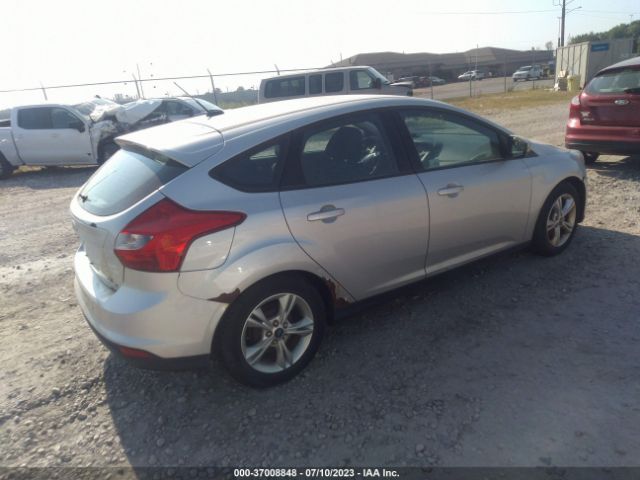 1FADP3K23EL129830 Ford FOCUS SE