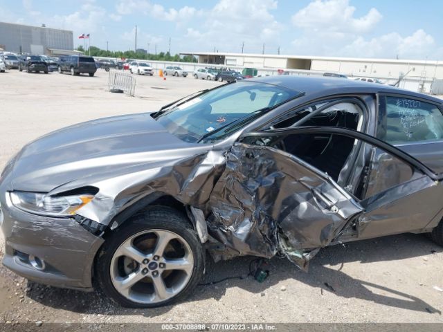 1FA6P0HD7E5362663 Ford FUSION SE