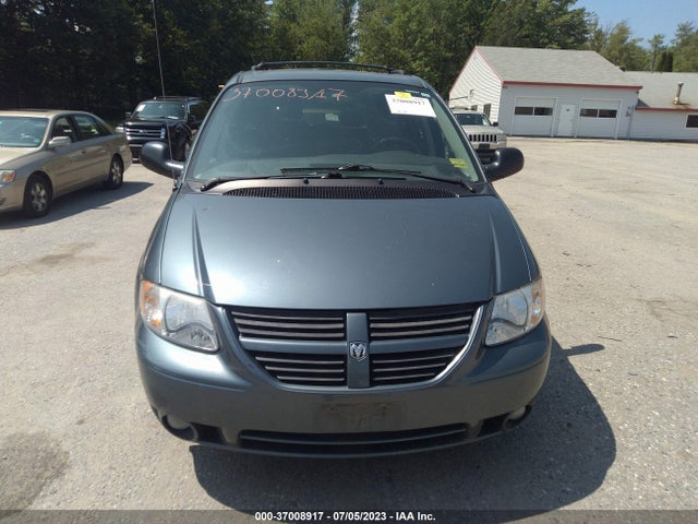 2005 DODGE GRAND CARAVAN SXT VIN: 2D4GP44L25R596587
