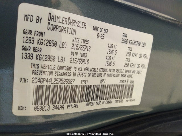 2005 DODGE GRAND CARAVAN SXT VIN: 2D4GP44L25R596587