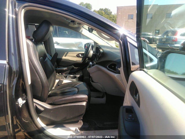 2C4RC1BG8HR705225 Chrysler Pacifica Touring-l