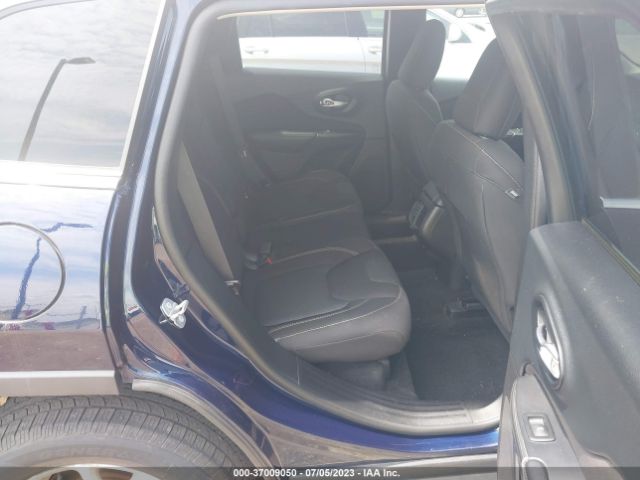 1C4PJMCS8GW133452 Jeep Cherokee Latitude