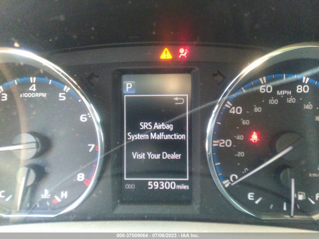 Toyota Rav4 Xle 2016 JTMRFREV9GJ096990 Image 16