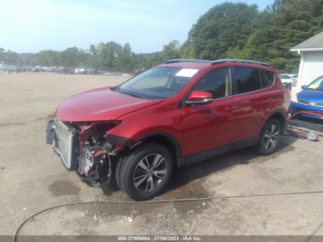 Toyota Rav4 Xle 2016 JTMRFREV9GJ096990 Image 2