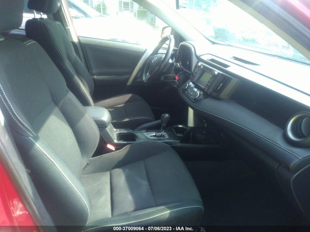 Toyota Rav4 Xle 2016 JTMRFREV9GJ096990 Image 5