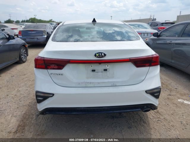 3KPF24AD5ME349200 KIA Forte Lxs