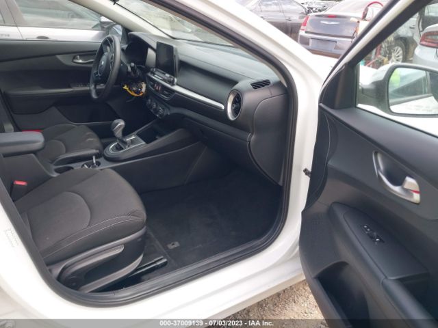 3KPF24AD5ME349200 KIA Forte Lxs