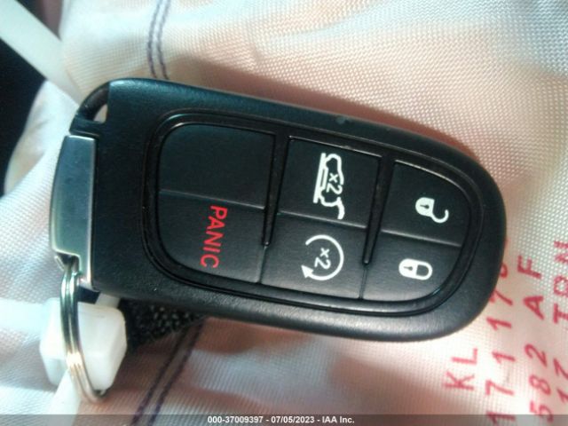 1C4PJMLX4JD521745 Jeep Cherokee Latitude Plus