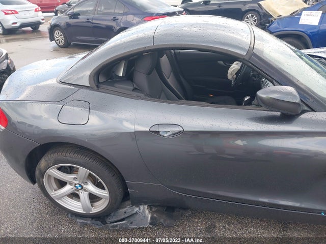 2014 BMW Z4, VIN: WBALL5C53EJ105767