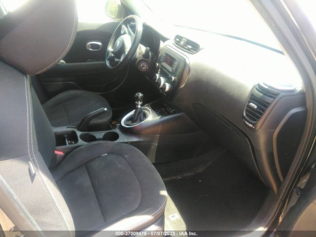 KNDJN2A26F7220745 KIA Soul Base