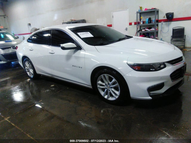 2018 1G1ZD5ST3JF182851 main image