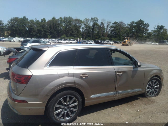 WA1LAAF73JD002723 Audi Q7 Premium Plus