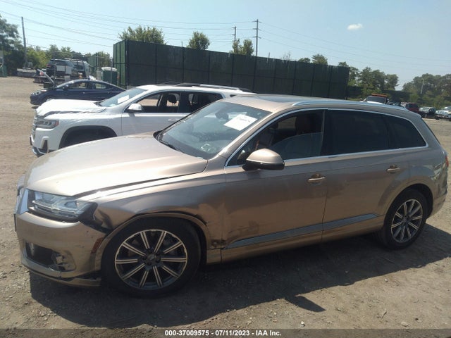 WA1LAAF73JD002723 Audi Q7 Premium Plus