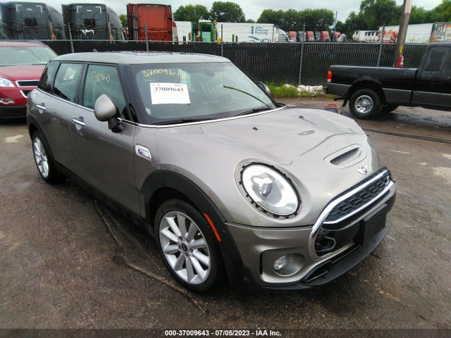 2018 Mini Clubman, VIN: WMWLN9C52J2B32449