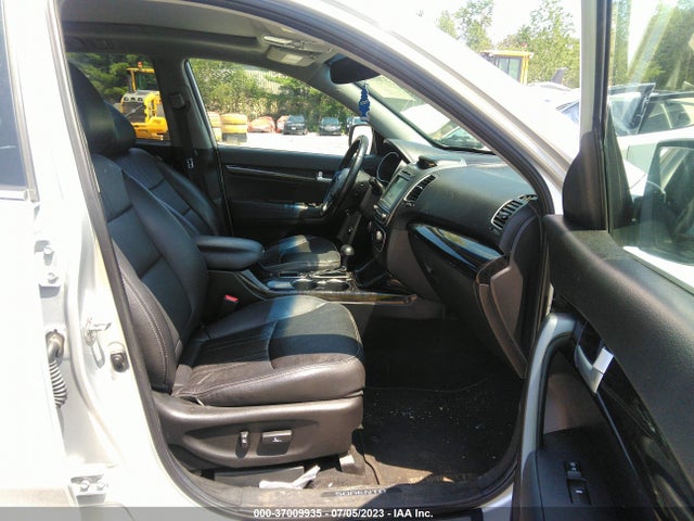 2014 KIA SORENTO SX VIN: 5XYKWDA75EG479043