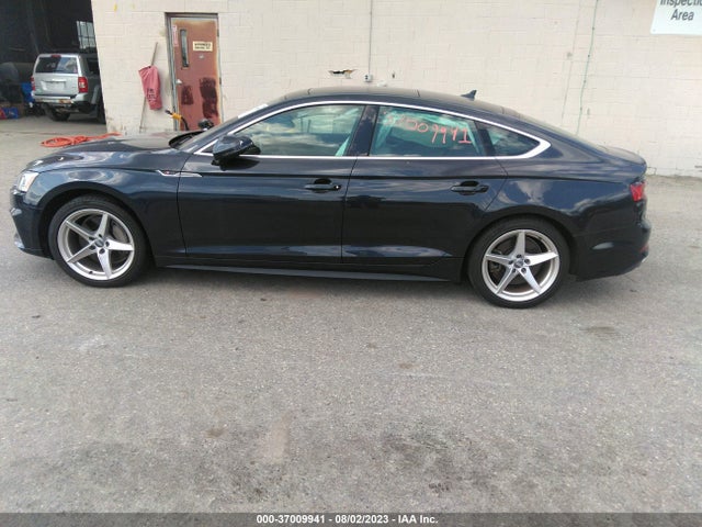 WAUENCF5XJA077138 Audi A5 Sportback Premium Plus