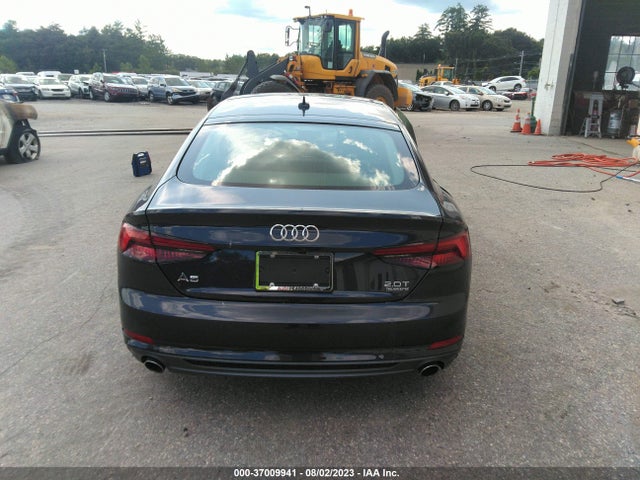 WAUENCF5XJA077138 Audi A5 Sportback Premium Plus