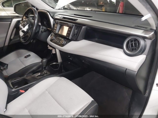 Toyota Rav4 Xle 2018 JTMRFREV2JJ744130 Image 5