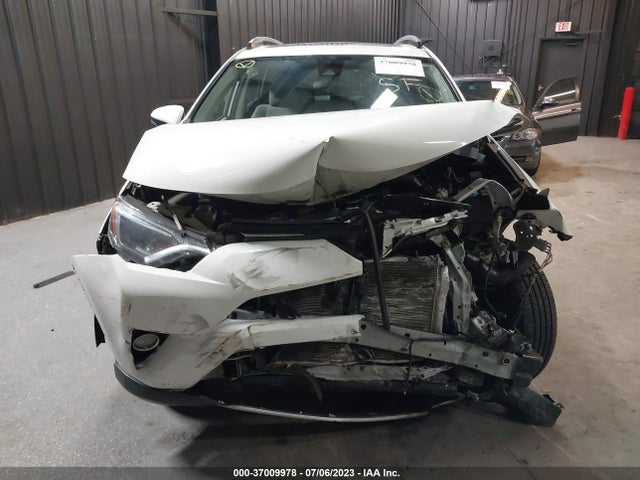 Toyota Rav4 Xle 2018 JTMRFREV2JJ744130 Image 6