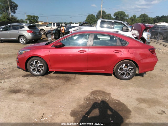 2021 KIA FORTE LXS VIN: 3KPF24AD5ME279018