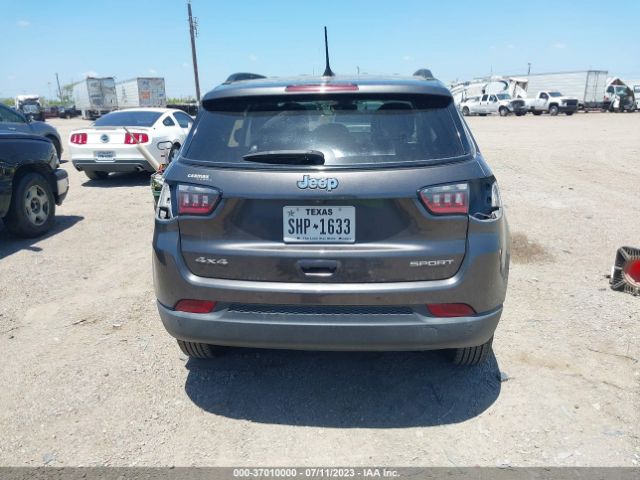 3C4NJDAB2JT100583 Jeep Compass Sport