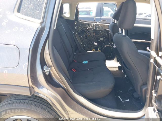 3C4NJDAB2JT100583 Jeep Compass Sport